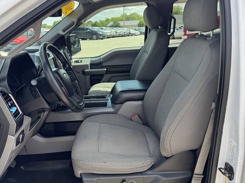 Used 2016 Ford F150 XLT w/ Equipment Group 302A Luxury AWD/4WD image 16