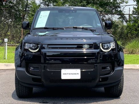 Used 2024 Land Rover Defender 110 S AWD/4WD image 3