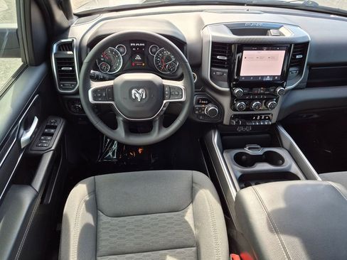 Used 2025 RAM 1500 Big Horn AWD/4WD image 24