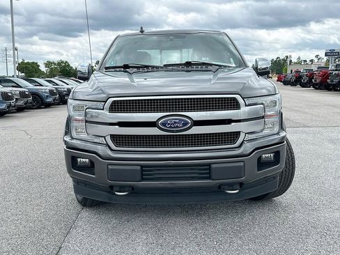 Used 2018 Ford F150 Platinum w/ Equipment Group 701A Luxury AWD/4WD image 5