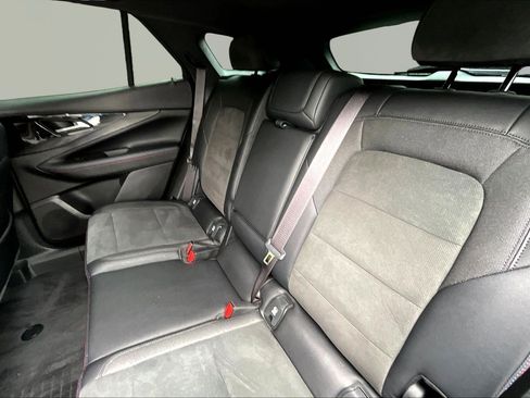 Used 2025 Chevrolet Blazer EV RS AWD/4WD image 19
