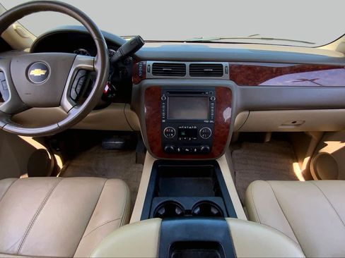 Used 2013 Chevrolet Tahoe LT RWD image 15