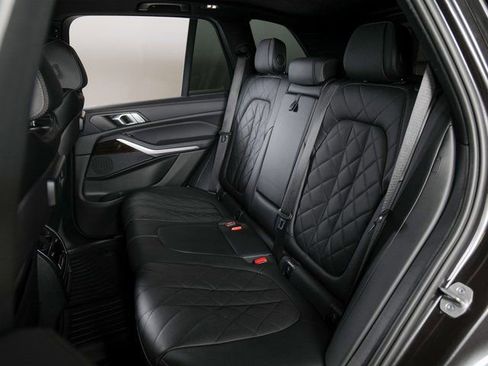 Used 2023 BMW X5 xDrive40i AWD/4WD image 13
