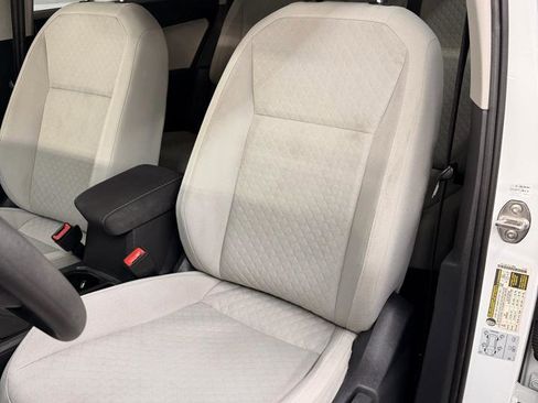 Used 2021 Volkswagen Tiguan S image 17