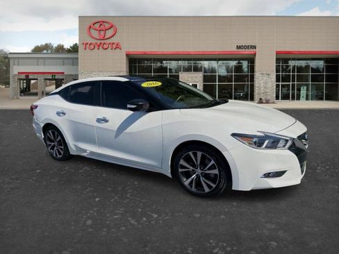 Used 2016 Nissan Maxima Platinum FWD image 3