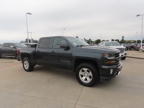 Used 2017 Chevrolet Silverado 1500 LT w/ All Star Edition AWD/4WD image 7