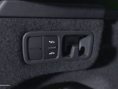 New 2025 Lamborghini Urus SE image 12