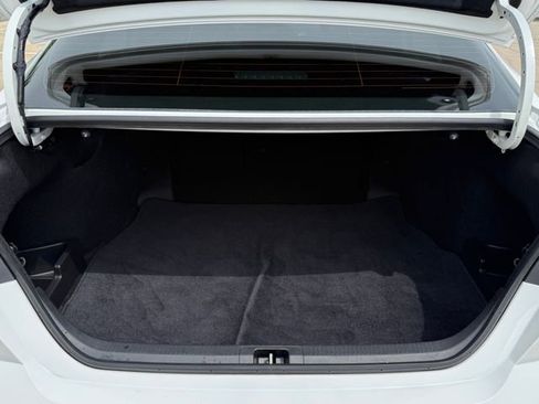 Used 2025 Toyota Camry SE w/ Convenience Package image 28