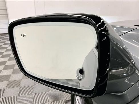 Used 2023 Buick Enclave Essence w/ Trailering Package, 5000 lbs. FWD image 39