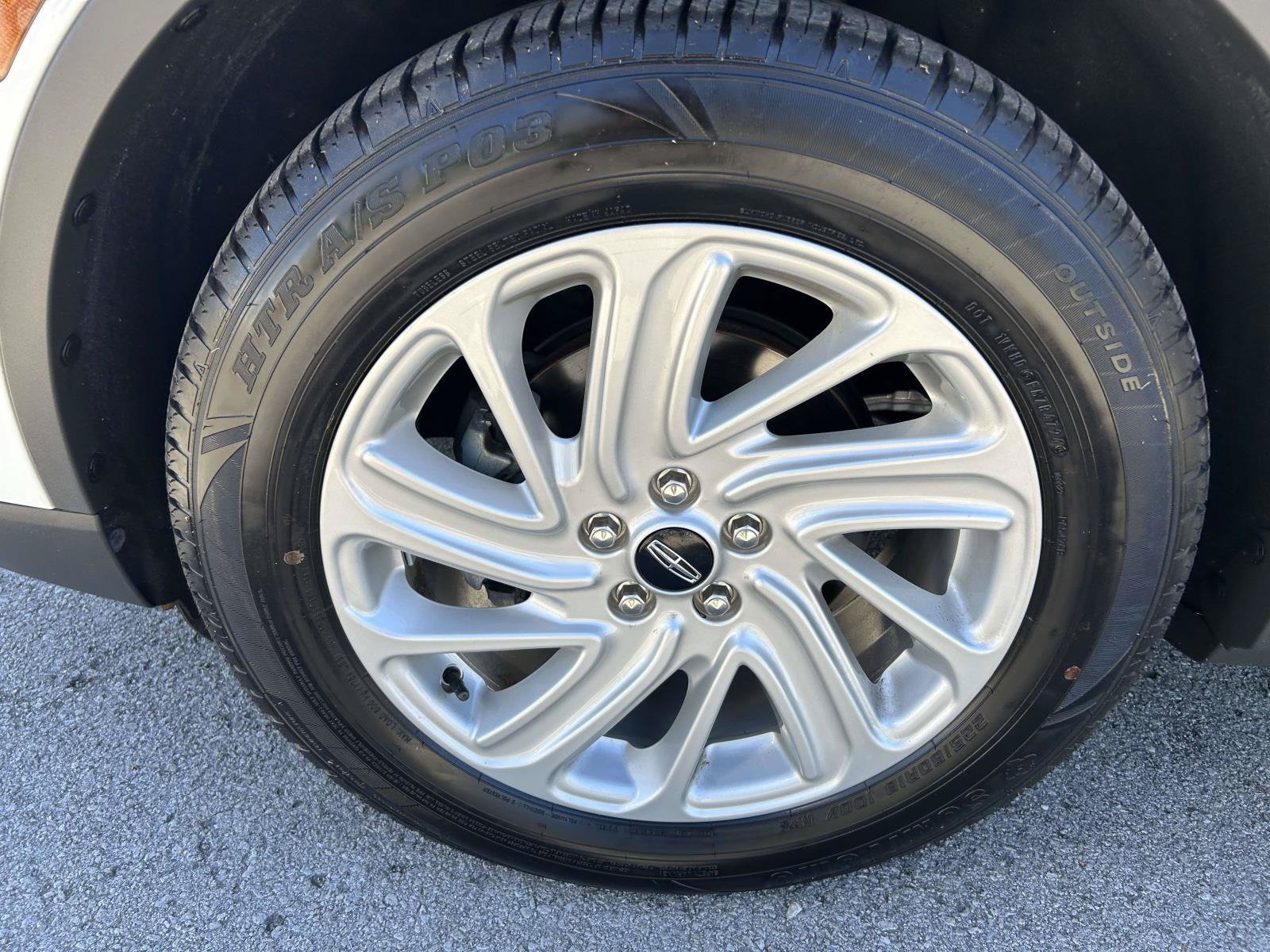 Used 2020 Lincoln Corsair FWD image 14