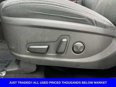 Used 2023 Hyundai Santa Fe SEL FWD image 10