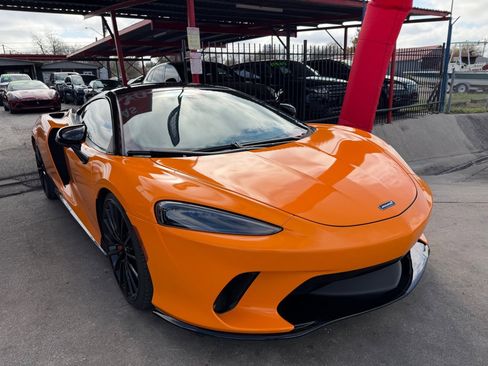 Used 2020 McLaren GT image 24
