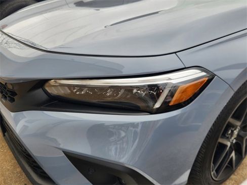 Used 2024 Honda Civic Sport Touring image 6