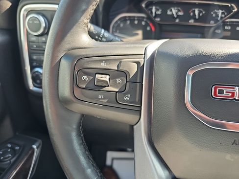 Used 2021 GMC Sierra 1500 Elevation w/ LPO, Elevation Black Package AWD/4WD image 15