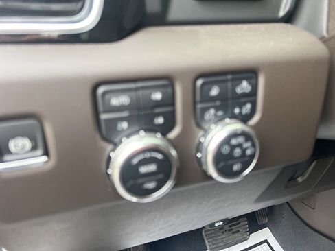 Used 2024 GMC Sierra 2500 Denali w/ Denali Reserve Package image 22