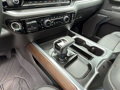 Certified 2024 Chevrolet Silverado 1500 High Country w/ High Country Premium Package AWD/4WD image 29