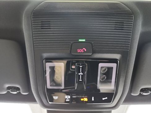 New 2025 Volkswagen GTI SE image 30