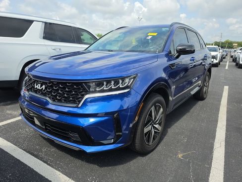 Certified 2023 Kia Sorento EX FWD image 5