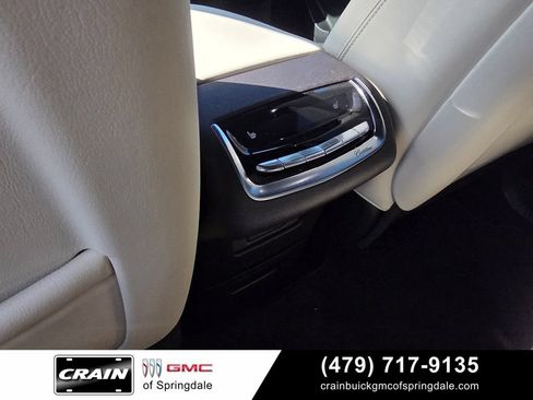Used 2022 Cadillac XT6 Sport w/ Technology Package AWD/4WD image 27