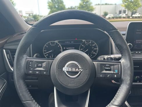 Certified 2023 Nissan Rogue SV w/ SV Premium B Package FWD image 12