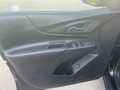 Used 2021 Chevrolet Equinox LT image 10