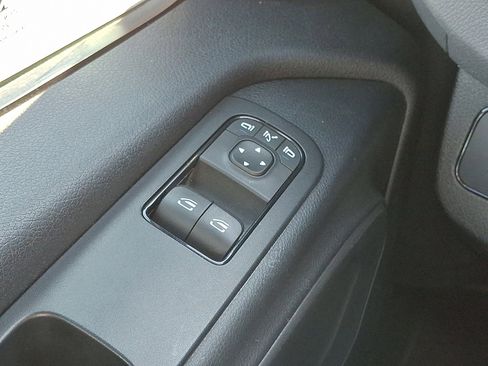 Used 2020 Mercedes-Benz Sprinter 144 Cargo image 25