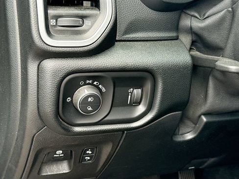 Used 2021 RAM 1500 Big Horn AWD/4WD image 11
