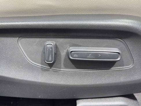 Used 2025 Honda CR-V EX-L image 13