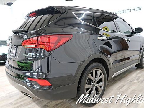Used 2017 Hyundai Santa Fe Sport AWD/4WD image 20