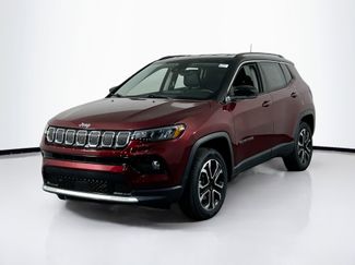 Used 2022 Jeep Compass Limited image 1