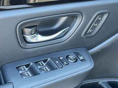 Used 2023 Honda Pilot EX-L image 15