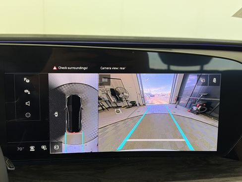 Used 2025 Audi Q5 Premium w/ Convenience Package image 22