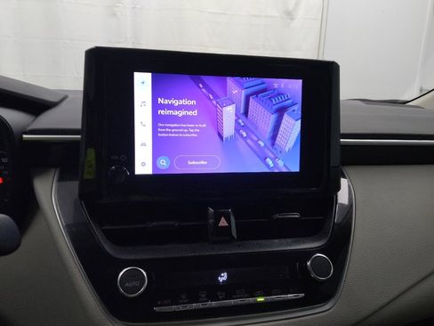 Used 2024 Toyota Corolla LE image 25