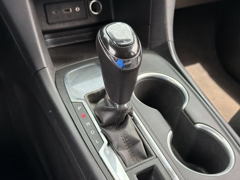 Used 2019 Chevrolet Equinox LT FWD image 32