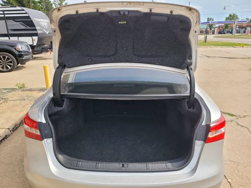 Used 2013 Toyota Avalon Limited FWD image 46