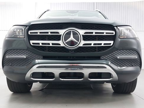 Used 2020 Mercedes-Benz GLS 450 4MATIC image 10