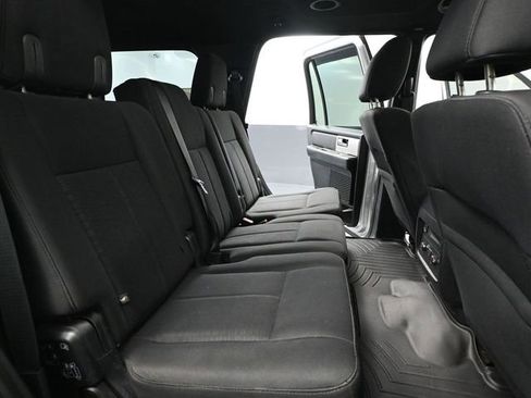 Used 2017 Ford Expedition XLT image 43