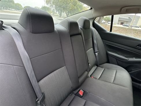 Used 2024 Nissan Altima 2.5 SV image 26