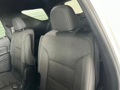 Used 2024 Chevrolet Traverse LT FWD image 51