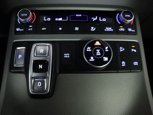 Used 2024 Hyundai Palisade SE image 44