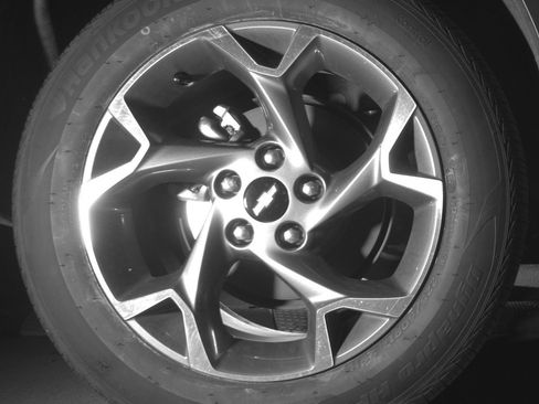 Used 2025 Chevrolet Trax LT FWD image 15