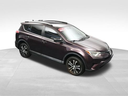 Used 2016 Toyota RAV4 LE FWD image 37