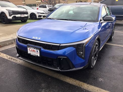 New 2025 Kia K4 GT-Line image 2