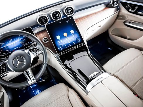 Certified 2026 Mercedes-Benz GLC 300 image 18