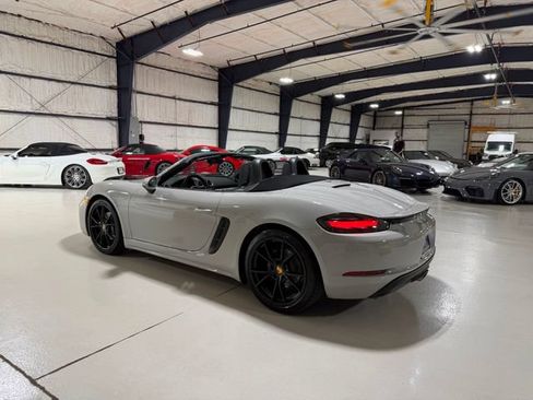 Used 2019 Porsche 718 Boxster RWD image 95