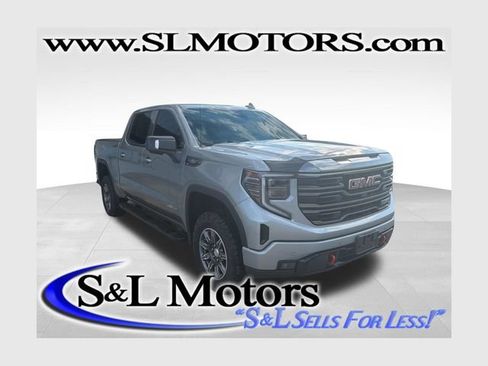 Used 2024 GMC Sierra 1500 AT4 w/ AT4 Preferred Package AWD/4WD image 1