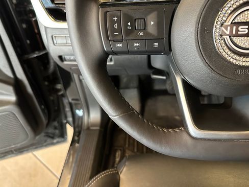 Used 2023 Nissan Rogue SL w/ SL Premium Package AWD/4WD image 11