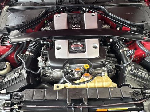 Used 2016 Nissan 370Z Coupe RWD image 40