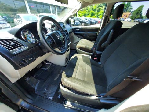 Used 2012 Dodge Grand Caravan SE FWD image 7