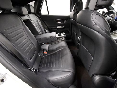 Used 2025 Mercedes-Benz GLC 43 AMG 4MATIC image 18